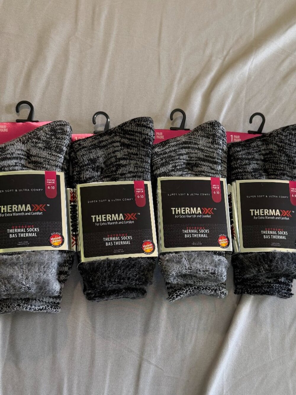 Thermaxx 4 Pairs Woman’s Extreme Thermal Socks Super Soft & Comfy 4-10  New  (B)